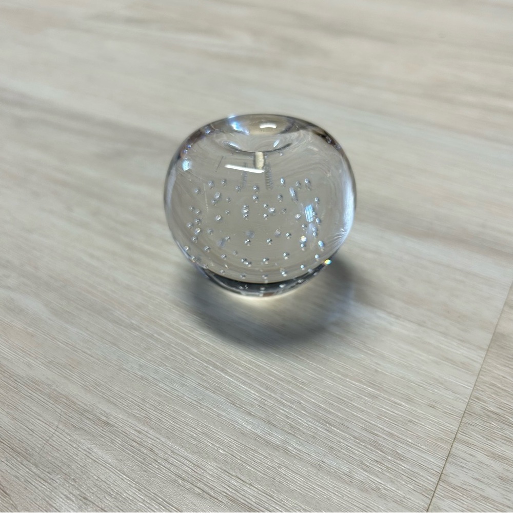 Glass apple paperweight‎ clear